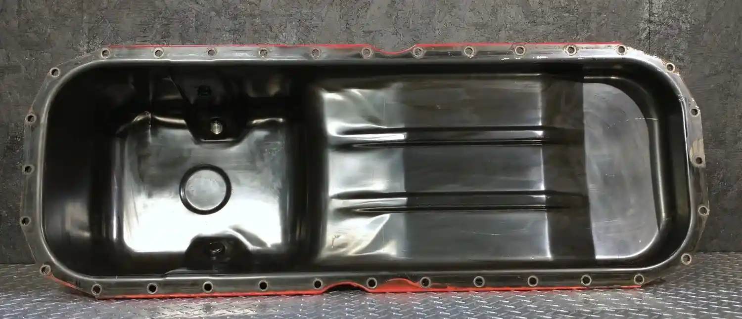 Cummins ISX15 Engine Oil Pan for a 2012 Freightliner Cascadia 125 For