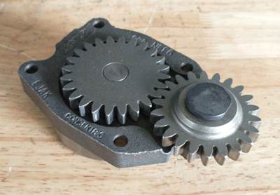 Cummins ISB Engine Oil Pump for a Freightliner MT45 Chassis
