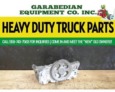 Detroit DD13 Engine Oil Pump for a Freightliner Cascadia 125
