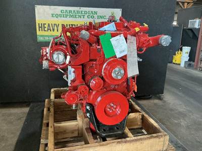 Cummins B6.7 Engine for a Freightliner M2 106