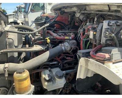 Cummins ISL9 Engine for a Freightliner M2 106