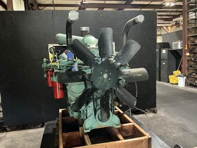 Detroit 8V71 Diesel Engine - 300 HP