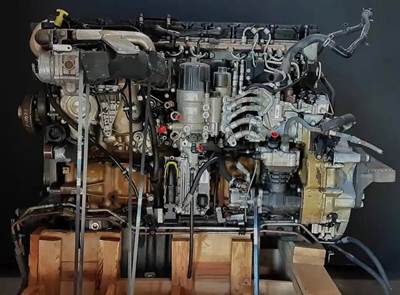 Detroit DD13 Engine for a Freightliner Cascadia 113