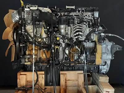 Detroit DD13 Engine for a Freightliner Cascadia 113