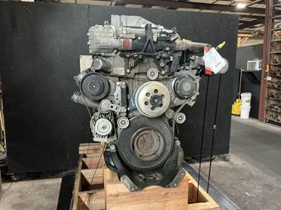 Detroit DD13 Engine for a Freightliner Cascadia 125