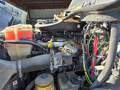 Detroit DD13 Engine for a Freightliner Cascadia 113