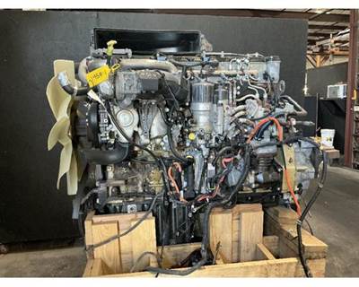 Detroit DD13 Engine for a Freightliner Cascadia 132