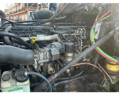 Detroit DD13 Engine for a Western Star 4900 FA