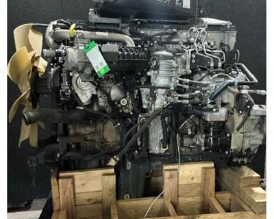 Detroit DD13 Engine for a Freightliner Cascadia 125