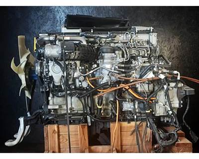 Detroit DD13 Engine for a Freightliner Cascadia 125