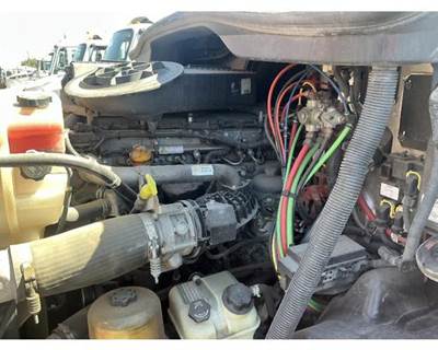 Detroit DD13 Engine for a Freightliner CASCADIA