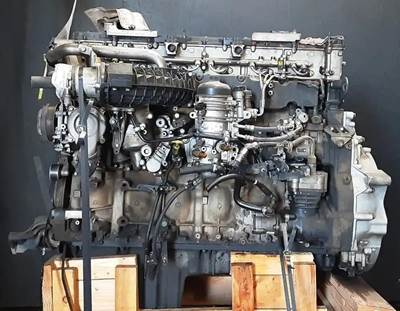 Detroit DD15 Engine for a Freightliner Cascadia 125