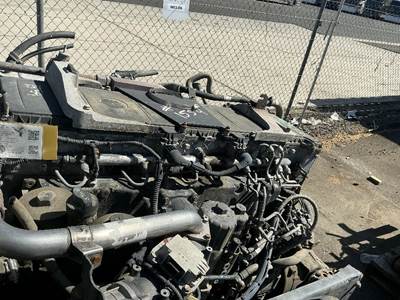 Detroit DD15 Engine for a Freightliner Cascadia 125