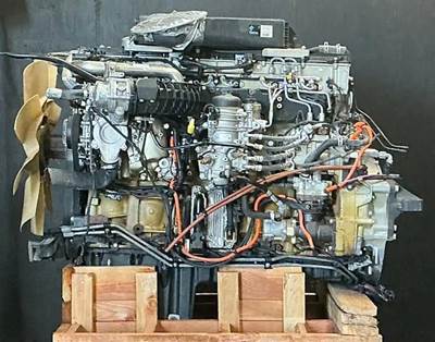 Detroit DD15 Engine for a Freightliner Cascadia 125