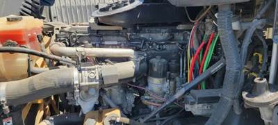 Detroit DD15 Engine for a Freightliner CASCADIA