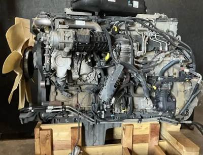 Detroit DD15 Engine for a Freightliner Cascadia 125