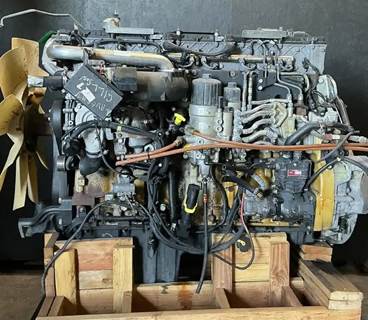 Detroit DD15 Engine for a Freightliner Cascadia 125