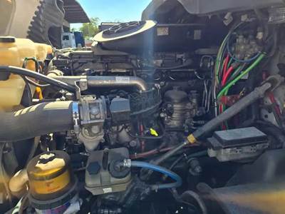 Detroit DD15 Engine for a Freightliner Cascadia 125