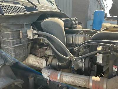 Detroit DD15 Engine for a Freightliner Cascadia 125