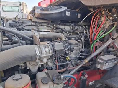 Detroit DD15 Engine for a Freightliner Cascadia 125