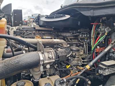 Detroit DD15 Engine for a Freightliner CASCADIA