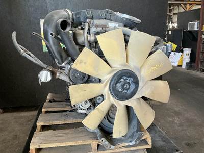 Detroit DD15 Engine for a Freightliner Cascadia 125