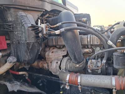 Detroit DD15 Engine for a Freightliner CASCADIA