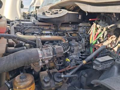 Detroit DD15 Engine for a Freightliner CASCADIA