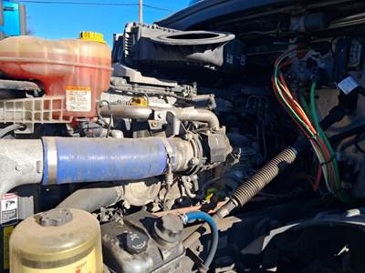 Detroit DD15 Engine for a Freightliner CASCADIA