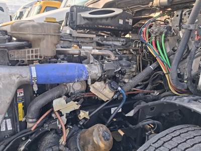 Detroit DD15 Engine for a Freightliner CASCADIA