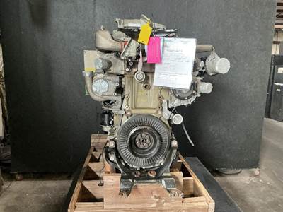 Detroit DD15 Engine for a Freightliner Cascadia 126