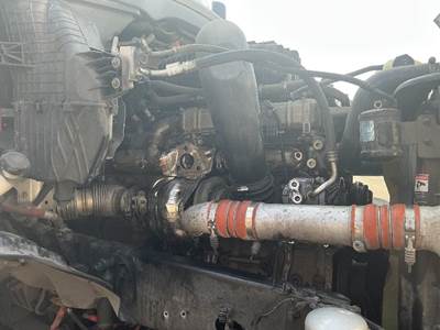 Detroit DD15 Engine for a Freightliner CASCADIA