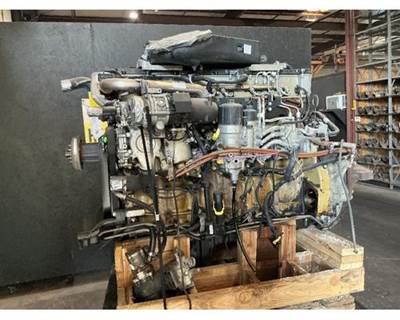 Detroit DD15 Engine for a Freightliner Cascadia 125