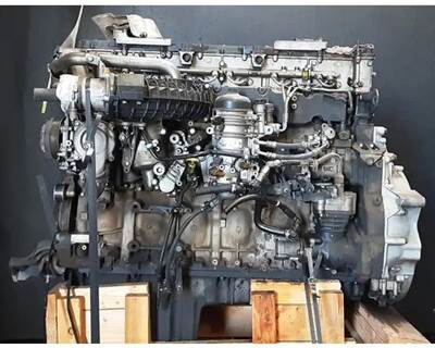 Detroit DD15 Engine for a Freightliner Cascadia 125