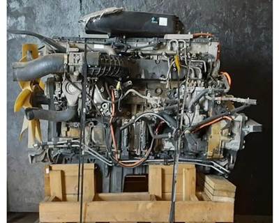 Detroit DD15 Engine for a Freightliner Cascadia 125