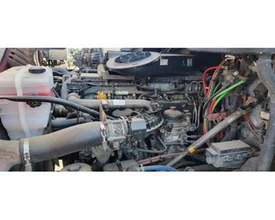 Detroit DD15 Engine for a Freightliner Cascadia 125
