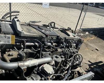 Detroit DD15 Engine for a Freightliner Cascadia 125
