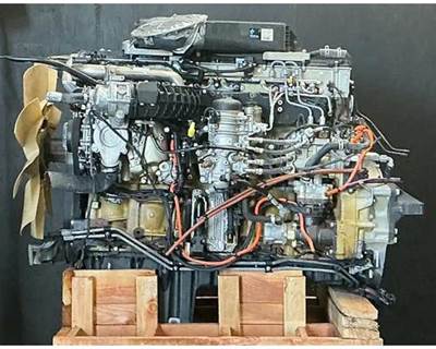 Detroit DD15 Engine for a Freightliner Cascadia 125