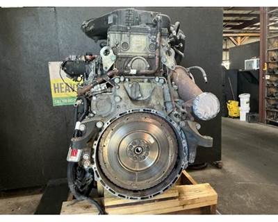 Detroit DD15 Engine for a Freightliner Cascadia 125