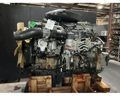 Detroit DD15 Engine for a Freightliner CASCADIA
