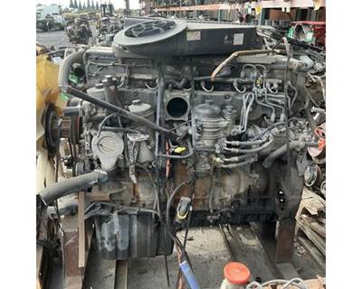 Detroit DD15 Engine for a Freightliner Cascadia 125