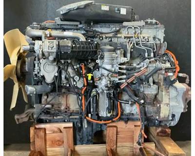 Detroit DD15 Engine for a Freightliner Cascadia 125