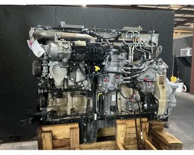 Detroit DD15 Engine for a Freightliner Cascadia 125