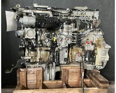 Detroit DD15 Engine for a Freightliner Cascadia 126