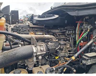 Detroit DD15 Engine for a Freightliner CASCADIA