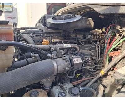 Detroit DD15 Engine for a Freightliner CASCADIA