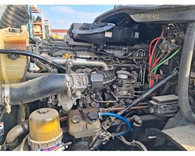 Detroit DD15 Engine for a Freightliner CASCADIA