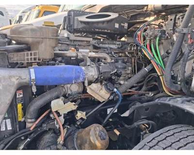 Detroit DD15 Engine for a Freightliner CASCADIA