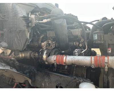 Detroit DD15 Engine for a Freightliner Cascadia 126