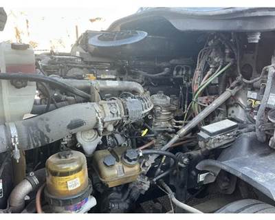 Detroit DD15 Engine for a Freightliner CASCADIA